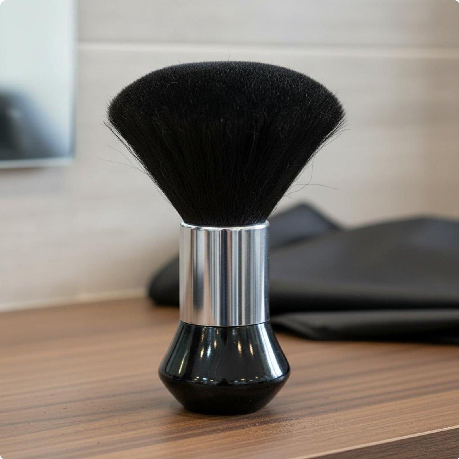 Profesjonalna szczotka do strz – Home Barbershop recenzja i cena